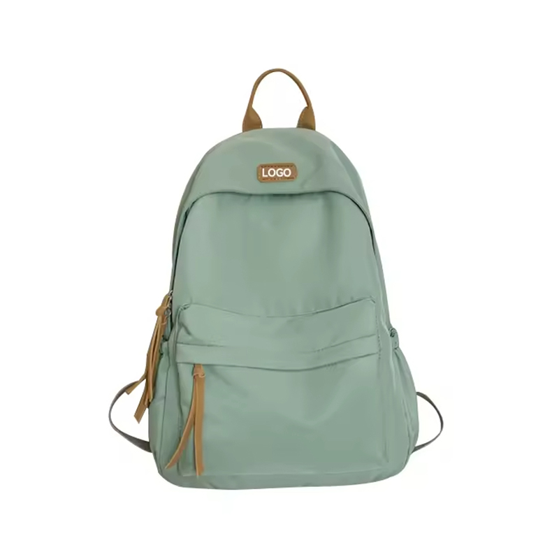尼龙简约大容量学生书包